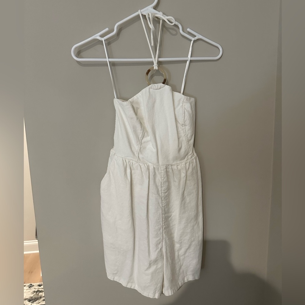 Old navy xs white halter romper with ring detail